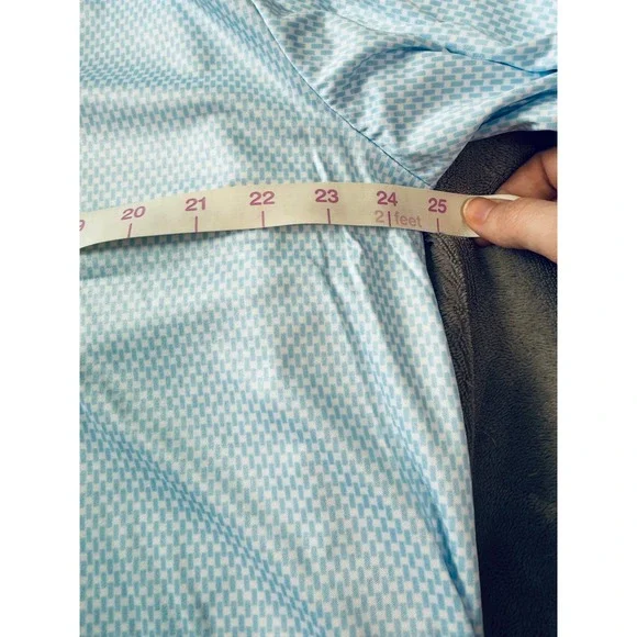 Men's Polo Shirt in Light Blue with Subtle Pattern - Picture 4 of 5